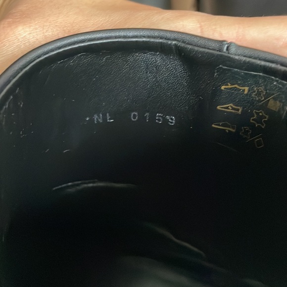 Authentic new flat Louis Vuitton rhapsody ankle boots size 35. - Picture 12 of 16